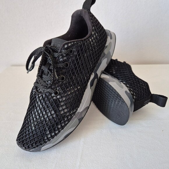 Nobull Mesh Runner Sneakers Lace-Up Flexible Support Black Camouflage Unisex - Picture 1 of 10
